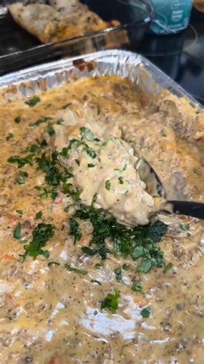Dr. Jai Johnson on Instagram: "This is the kind of dip that makes people hover around the table 😅🧀 Bold, creamy, and packed with flavor. Ingredients Ground Beef Shrimp Velveeta Cheese Jerk Sauce Rotel Tomatoes Drop RECIPE below 👇🏽"