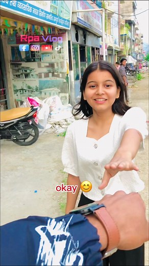 Beautiful Girl Handshake Reaction Video 😳🌹