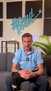 #HérosDuQuotidien| 💙Les #gendarmes du PGHM de Chamonix ont sauvé deux alpinistes au Mont Blanc. 🗻 On vous laisse découvrir tout ça en vidéo. Un grand bravo à nos camarades pour ce sauvetage incroyable.💪 Gendarmerie de la Haute-Savoie PGHM Chamonix Mont-Blanc | Gendarmerie nationale