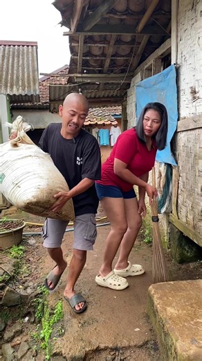 Aktivitas Pipir Imah: Memasak dan Cerita Sehari-hari