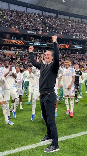 Yo os he leído y escuchado a muchos decir que si ascendía o nosequé un tal "Rubi" era el mejor entrenador de nuestra historia. Jaaaaaaa, un tío que nos ascendió y nos puso octavos. Lavaos la boca para comparar a ese inepto con don Unay Emery Parera