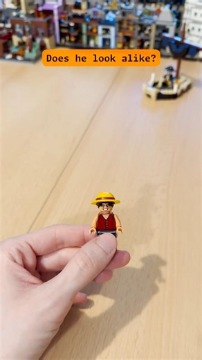 Does he look alike? Luffy in LEGO vs anime 🏴‍☠️