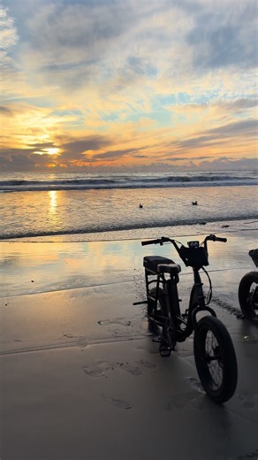 Rad is hella clean now @👥 @. #Socal #bikes #radrunner2 #beach | bike