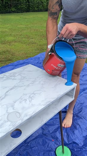 Refurbished table using a leaf blower 😍 | Jackson's World