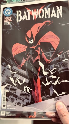 I just read Batwoman issue #1 And can’t wait for the next issue 🔥 #batwoman #dccomics