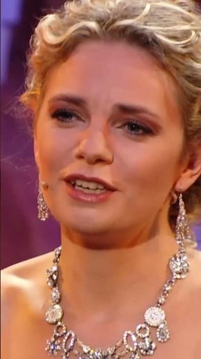 André Rieu - Don't cry for me Argentina live at Radio City, New York