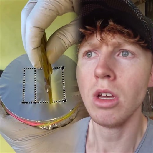 Wait for the end!😂 When you see your teacher outside of school 🚸 #pov