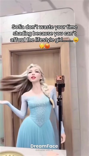 The Queen🥰💋🙂‍↔️⚜️🔱💠#disney #elsa