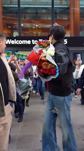 London Calling 💐 @kudaibergenov.dimash Cr. @moon.k_2 #dimash #димаш #london #londoncalling #dears | Dimash Club