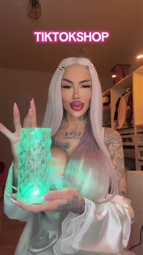 USB Sticker aus dem TikTok Shop: Ein Wow-Effekt für deinen Flur