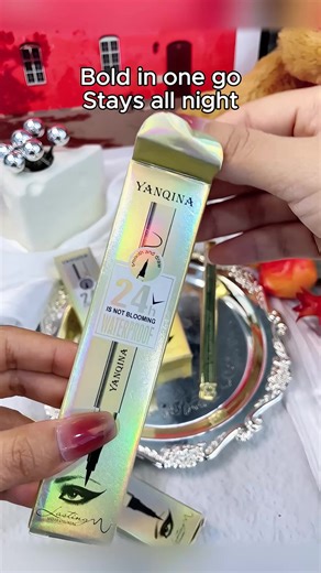 Crying-proof. 24/7 slay. 💧#tiktokshop#fyp #makeuptutorials #makeuphacks #beauty