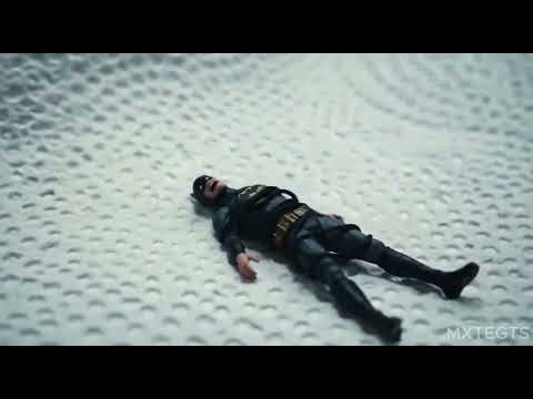 Harley Quinn farting 💨 while taking a shit 💩 & wiping her butt with toilet paper 🧻