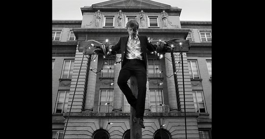 Un thème, une chanson : Indochine a réponse à tout