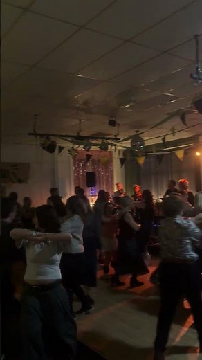 Manchester's Liveliest Ceilidh Band - Levy Folk Collective - circle dance #ceilidh #folk