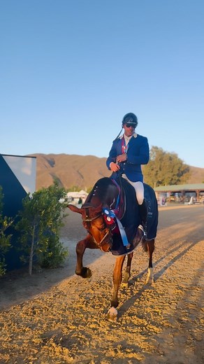 Victory stomp 🏆😤 Lane Clarke took 🥇 on Venom and 🥈 with Diva de la Tour Vidal in tonight’s $75,000 Tack of the Town Grand Prix 👏 | Nilforushan Equisport Events