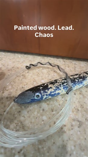 This cedar plug has seen some things. I rig these with about 8 feet of 150–200 lb AFTCO fluorocarbon. I like the heavier fluoro because it holds up better during long fights and gives you extra insurance against those small, sandpaper teeth tuna have compared to straight mono. Hook is a 9/0 needle-eye Fudo. Simple, strong, and they flat-out work. These hooks have never failed me. What’s wild is how effective this setup is. A simple piece of painted wood with a little lead inside, nothing fancy, 