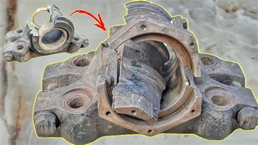 2.7K views · 18 reactions | PROCESS of FIXING a Broken HOW to Fix a BROKEN Truck TRUNNION Saddle SEAT By MAKING a Special SLEEVE | Videos live 6 | Facebook