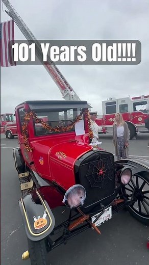 This Fire Truck Is Over 100 Years Old! #firetruck #shortvideo