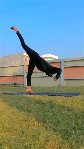 Sunday Morning Acrobatic Practice #acrobatics #flipsandtricks #flips #backhandspring #lokesh_fliptofit | Lokesh Ahirwar