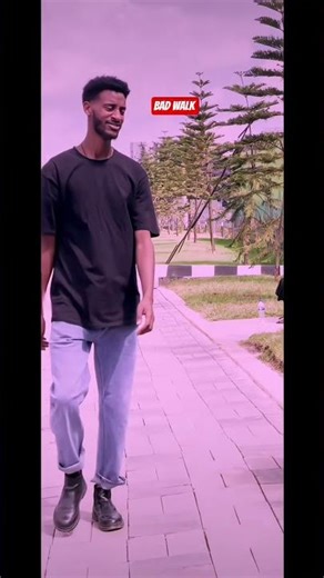 መጥፎ አረማመድ /bad walking /model tips/runway /handsome boy /confidence /dere dam ‪@dam-s9i‬ #deredam