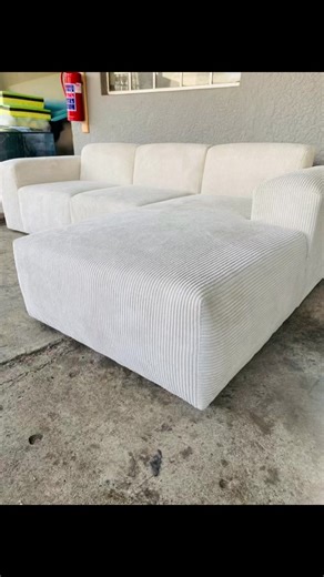 Expert Reupholstery Tips for a Fresh Look at Home