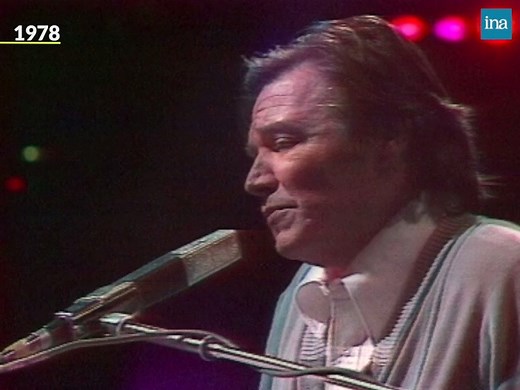 BOSSA NOVA - (Ré)écoutez Desafinado, le standard de la bossa nova et du jazz interprété par de nombreux artistes au fil des décennies. Ici, il s'agit de la version d'Antonio Carlos Jobim, le compositeur original de la chanson. Bonne écoute. | INA