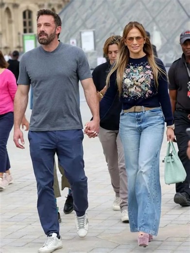 184K views · 341 reactions | “She wore that with nothing underneath?”  At 54, this iconic diva proves age is just a number — but her daring look has the internet divided. See the revealing outfit in the comments below  | Just About Interesting | Facebook