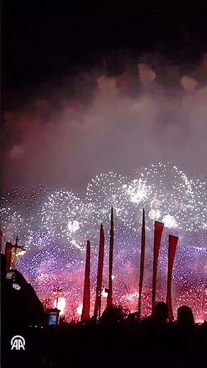روسيا.. احتفالات بالألعاب النارية في الذكرى الثامنة والسبعين لـ "يوم النصر"