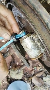 Wheel cylinder piston installation easy Technique. Follow and share with your mechanic friends 🚗🧑‍🔧 #car #reels #fyp #parts #mechanic #automotive #best #engine #mechaniclife #mechanicalengineering #mechanical | MD Mohsin Hasan Munna