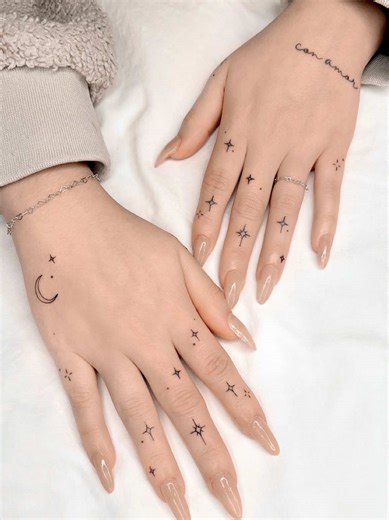 Hand Jewels and Tattoos for Cynthia's Unique Look