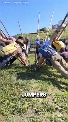 This Crazy Island Trick Lets You Jump From Heights Without Breaking Anything!