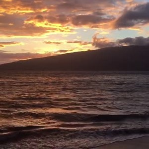 62 reactions | Raise your hand  if you love sunset  walks on the beach!  Wrap up your day at The Shops... explore over 70 luxury stores and boutiques, and enjoy award-winning cuisine from 5 restaurants. #waileashopping | The Shops at Wailea | Facebook