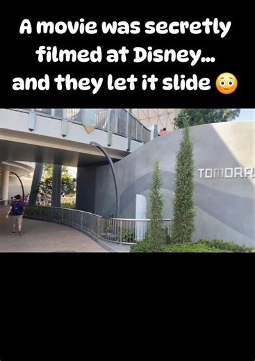 This Movie Was Secretly Filmed Inside Disney World 😳 | Escape From Tomorrow