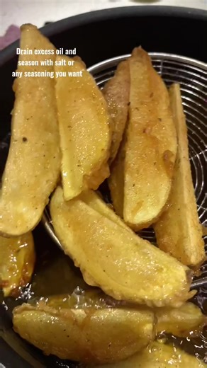 Delicious Fried Potato Wedges Recipe