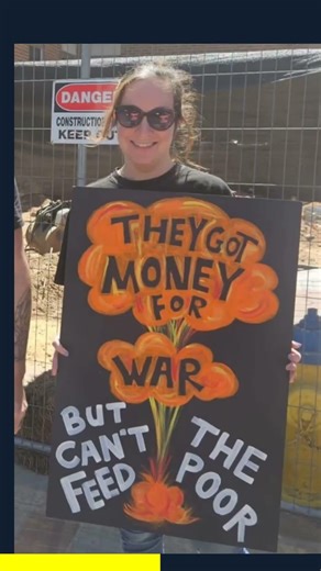 Epic NO KINGS SIGN SPOTTED - PICK A FAVE