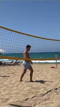 #beach #bikini #beachbikiniwalks #beachbikini #bbw #models #viral #model #travel