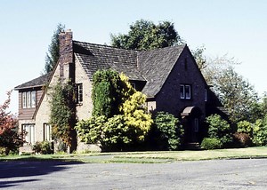 Exterior Colors for English Tudors