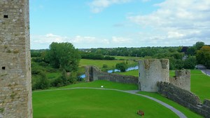 47 reactions | https://saveirishtourism.gr8.com Trim Castle County Meath | Love Ireland | Facebook