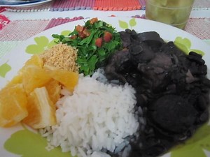 Receita de Feijoada para 12 pessoas, enviada por evelin - TudoGostoso