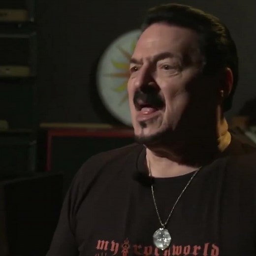 Bobby Kimball STILL has the PIPES 🎤 #Africa #Toto #HoldTheLine #legend #throwback #80s