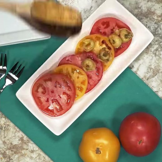 How to Make Cheese Tortellini and Pesto Tomatoes | Kroger Recipes | Kroger