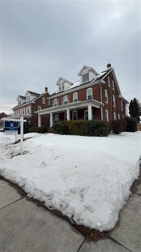 Contact me to schedule your tour today! C: 717.798.7744 O: 717.761.4800 (Sarah Reed, The Christina Bailey Group, Coldwell Banker Realty). Listed by: Noel Kelley (c: 917.602.2672) and Christina Bailey (c: 717.512.0615) on the Christina Bailey Group at Coldwell Banker Realty. DM me “Lemoyne” for more info! #homesforsale #justlisted #Lemoyne