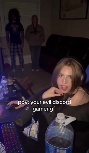 Your evil discord gamer gf #pov #skit #discord #gamergirl | gamer girl