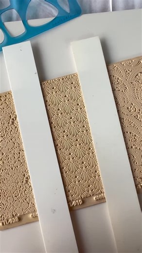 Silver metal clay >> Top Tip >> use a @cooltools.us texture tile like this one if you’re looking for a deep pattern. Spray or brush the tile with liquid release agent so the metal clay doesn’t stick in the grooves. Wipe with a paper towel if you’ve gone a bit mad with the release agent! I use liquid CoolSlip which is also a Cool Tools product FOLLOW along for more silver metal clay techniques and top tips | Silver Nutshell Jewellery