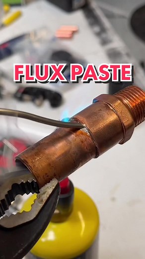 DOES IT REMOVE FLUX PASTE? #GripClean #Flux #FYP #Solder #Copper #Soldering #Plumber #CopperPipe #HandSoap #Copper #Pipe #DirtyHands #Plumbing