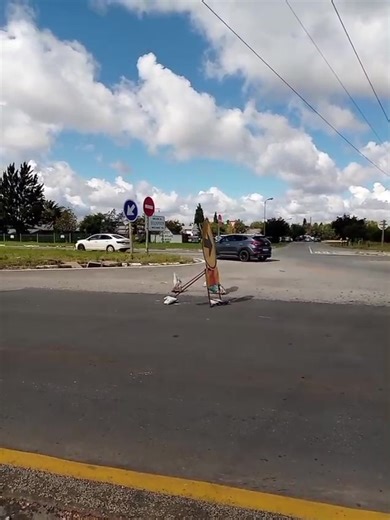 🚨TRAFFIC UPDATE: N12 Traffic Officers have now decided to turn N12 Potchefstroom to Klerksdorp side to a single carriage way for vehicles going to Potchefstroom and those going to Klerksdorp as per the video below. | Department of Community Safety and Transport Management