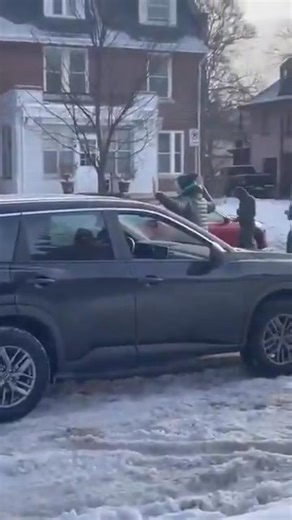 NY TIMES: “Our analysis shows the agent was NOT in the path of the victim’s SUV when he fired 3 shots at close range.” The Trump regime is telling you not to believe your own eyes. | The Tennessee Holler