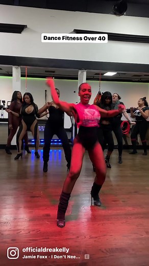 July 28th @7pm in Atlanta! 🎉 Location to be announced! #DanceFitnessOver40 “Winter, Spring, Summer, Fall, we MUST be SNATCHED, for them all!” #4SeasonsBodies This warm-up walk is called “The Barbie” 💖 my signature walk is mastered by engaging your core, turning out from the hip, compressing the ribs and elongating the arms to have control & maintain balance…while in heels 🎀 DISCLAIMER: those under 40 are more than welcome to join! Link is in bio, see you in class! 😉