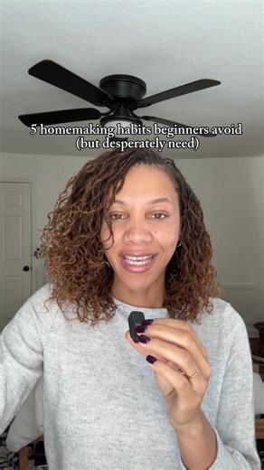 Hard truth: if you work full time, you cannot homemake like someone who’s home all day. I’m a working homemaker, which means my time and energy are limited. These five habits are what helped me stop coming home to mess, decision fatigue, and overwhelm. Homemaking doesn’t require perfection. It requires consistency, planning, and stewardship in the small moments. If you’re a beginner and don’t know where to start, I made a free guide called The First 30 Days of Homemaking for working women. It’s 