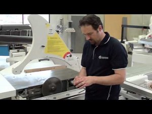 Changing the scribe blade on a panel saw